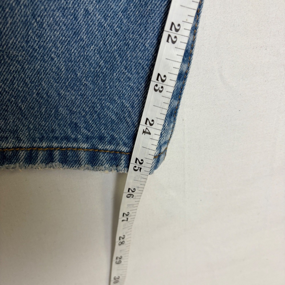 Levis 501 Original Cropped Jeans Womens 27 Medium Wash Blue Button Fly - Picture 3 of 11